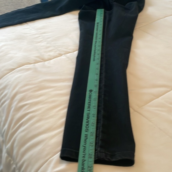 Michael Kors women’s petite black jeans - Picture 7 of 9